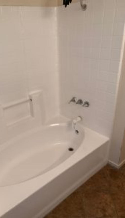 tub_resurfacing_vs_tub_replacement
